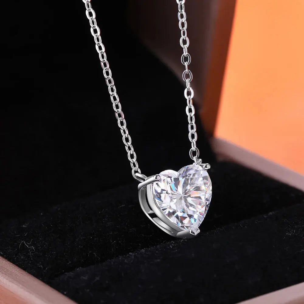 24 Carat Heart Shape Moissanite Pendant Necklace - Yinkus Jewellery