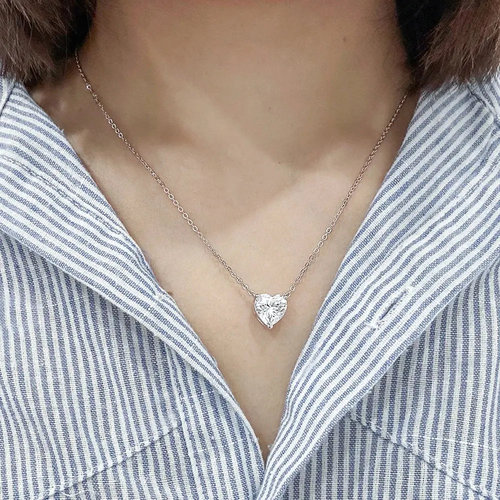 24 Carat Heart Shape Moissanite Pendant Necklace - Yinkus Jewellery