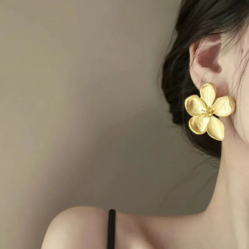 Yupsk Matte Texture Metal Flower Earring for Women French Retro Gold Color Five-leaf Flowers Fashion Party Jewelry Yinkus Jewellery  