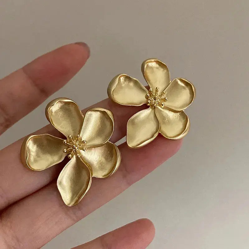 Yupsk Matte Texture Metal Flower Earring for Women French Retro Gold Color Five-leaf Flowers Fashion Party Jewelry Yinkus Jewellery  